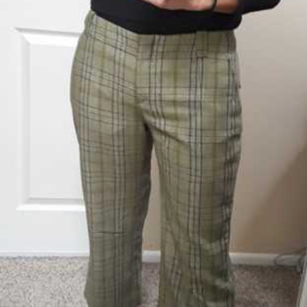 Burberry 💚Green Plaid Trousers